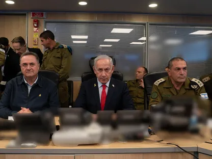 الخلافات بين وزير الدفاع ورئيس الأركان في إسرائيل: مظاهرها وأسبابها وتداعياتها